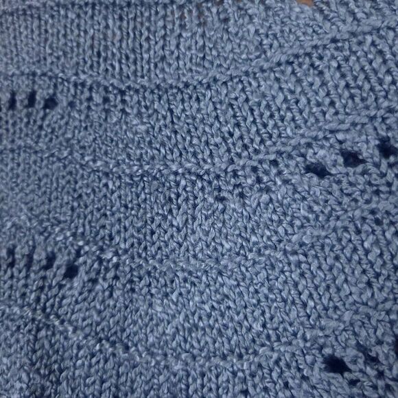 Love Tree Drop Shoulder Gray Knit Sweater Size Medium - Picture 5 of 5